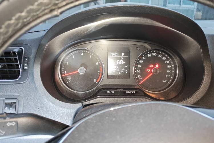 Used Volkswagen Polo 2016 1.6L Automatic Comfort Model
