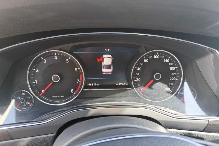 Used Volkswagen Phideon 2018 Revised Version 380TSI Two-Wheel Drive Business Edition Instrument Cluster