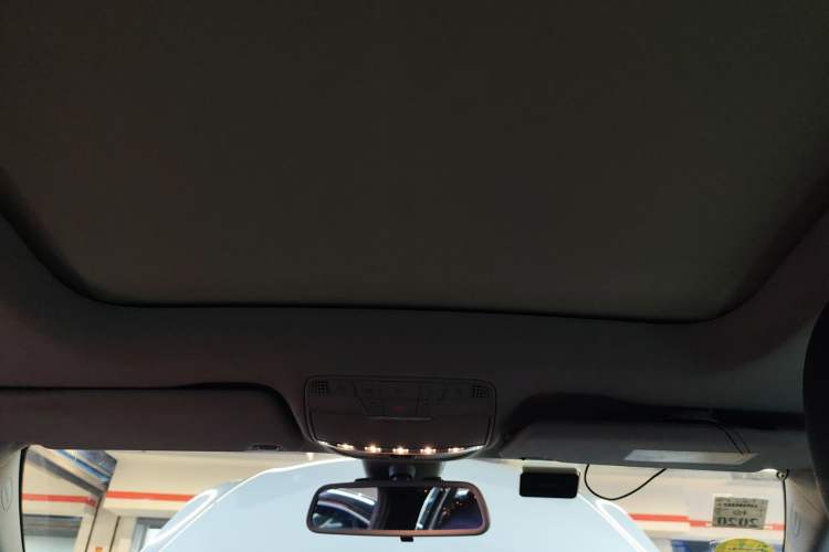 Used Mercedes-Benz C-Class 2017 C 200 station wagon