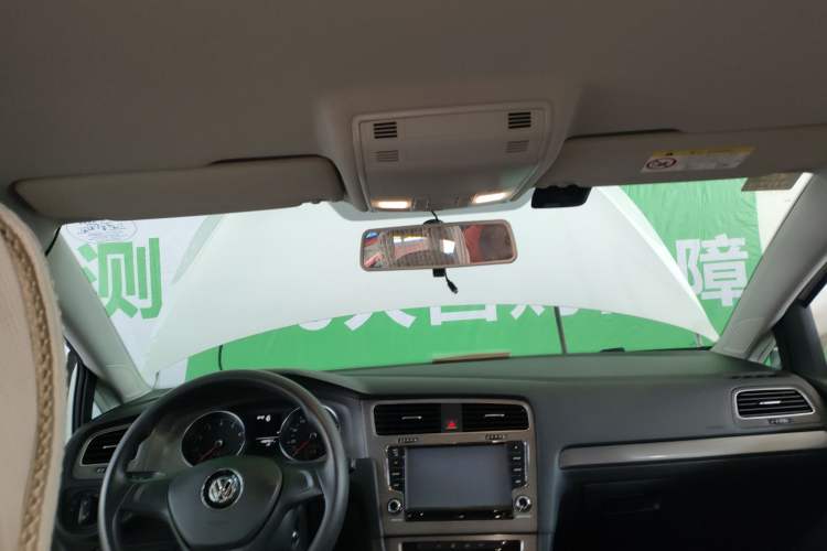 Used Volkswagen Golf 2016 1.6L Automatic Fashion Model