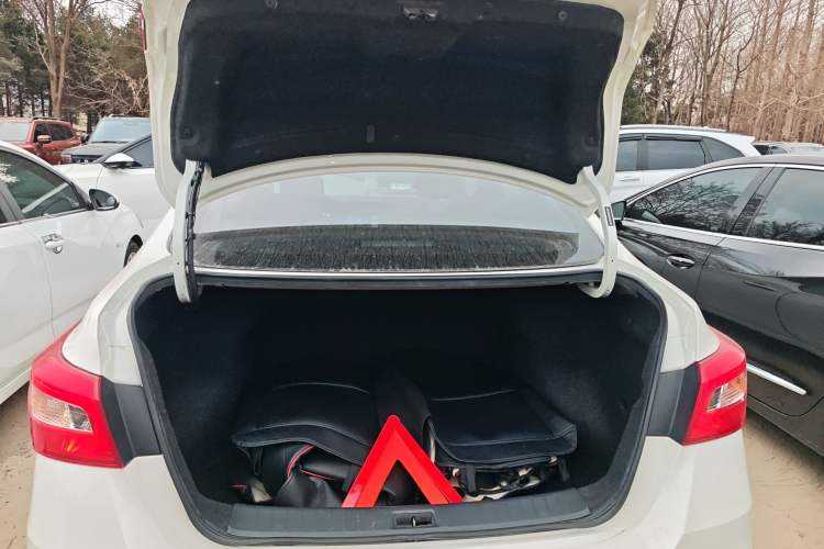 Used Nissan Sylphy 2021 Classic 1.6XE CVT Comfort Edition Trunk