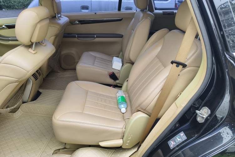 Used Mercedes-Benz R-Class 2009 R 300 L Luxury Model