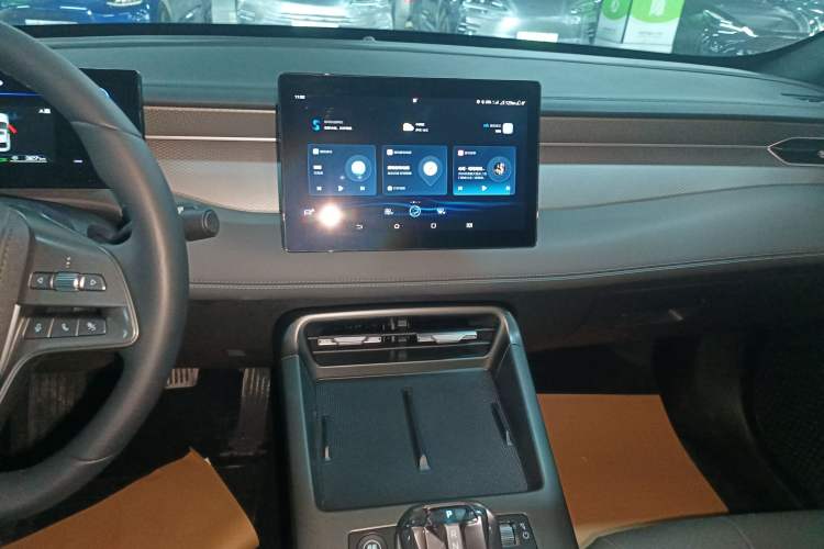 Used BYD Qin PLUS 2025 DM-i Smart Drive 55KM Leading Model