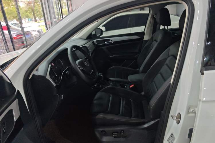 Used Volkswagen Tayron 2019 330TSI Two-Wheel Drive Luxury Model China VI Standard
