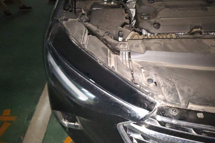 Used Buick Envision 2022 Encore S 652T Two-Wheel-Drive Luxury Model
