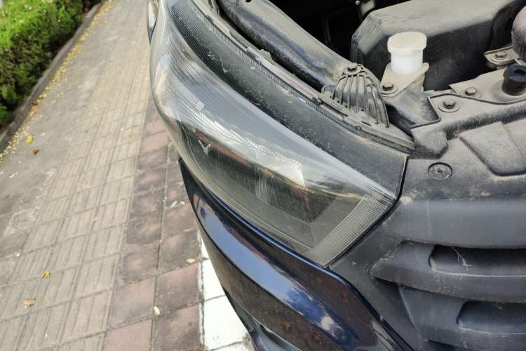 Used Jinbei Gold Hiace 2021 1.5L Passenger Van Engineering Lion Model Central Air Conditioning Version 9 Seats
