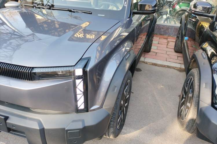 Used iCAR 03 2024 472km Four-Wheel Drive Long-Range Version
