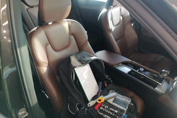 Used Volvo XC90 2019 T5 Zhiyi Edition 5-Seater China VI Standard
