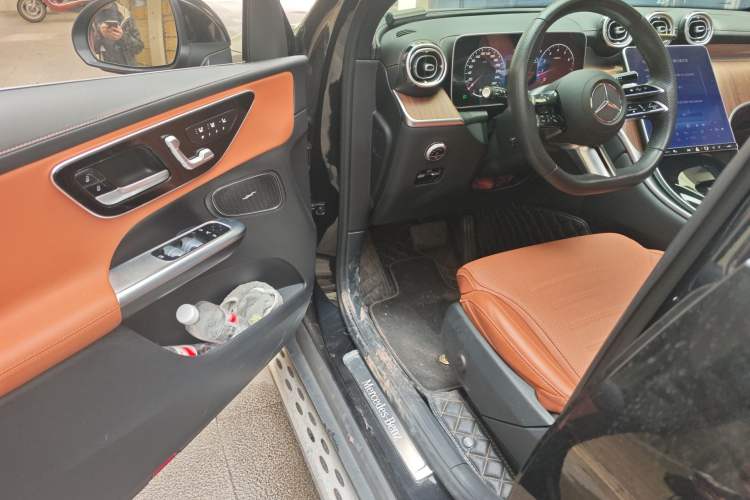 Used Mercedes-Benz GLC 2023 GLC 300 L 4MATIC Dynamic Edition 5-seater