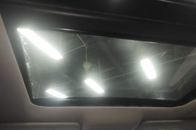 Used Nissan X-Trail 2023 Classic 2.0L Two-Wheel Drive Smart Connect Premium Edition Headliner