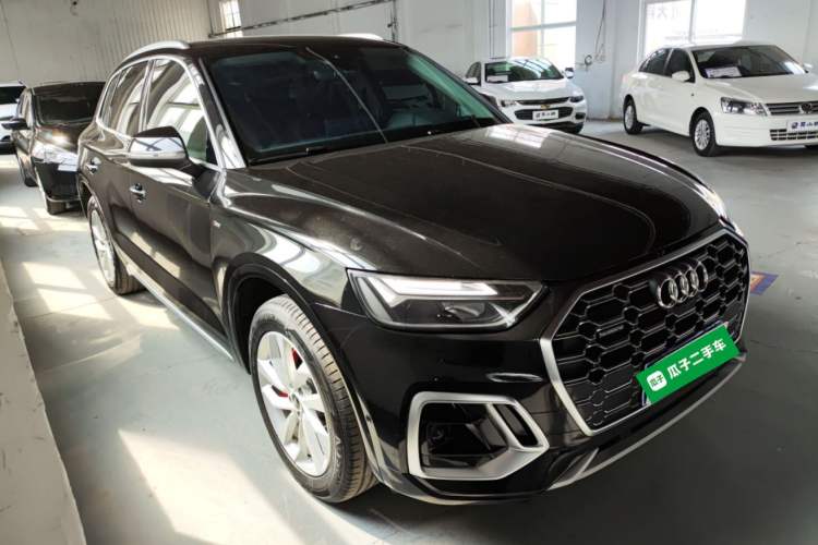Used Audi Q5L 2022 Updated 40T Luxury Dynamic Edition Front Right 45 Deg