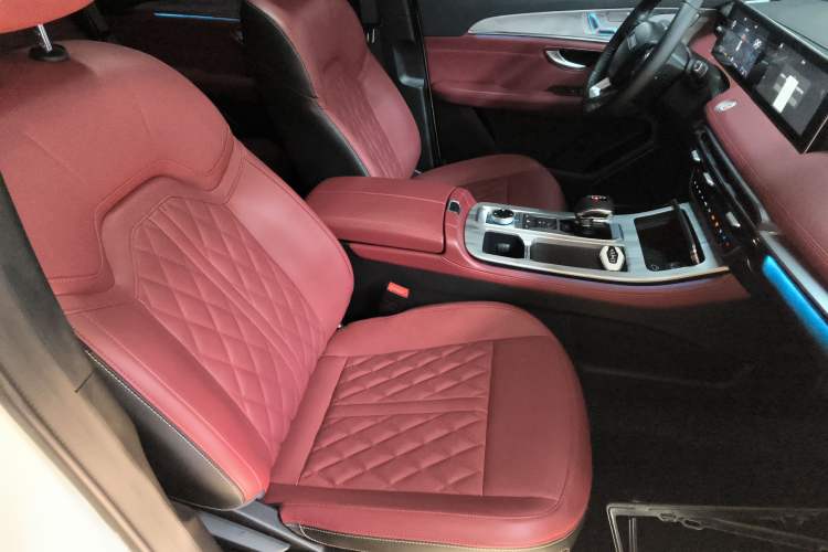 Used JETOUR X70 PLUS 2023 1.5T DCT Brave PLUS 5-Seater