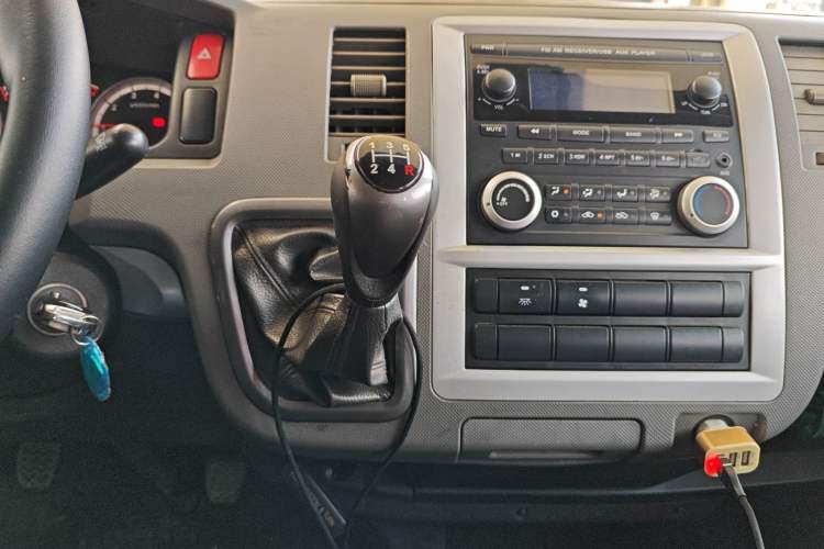 Used Foton Scenic G7 2016 2.0L Commercial Edition Long Wheelbase High-Roof 4Q20M Gear Lever