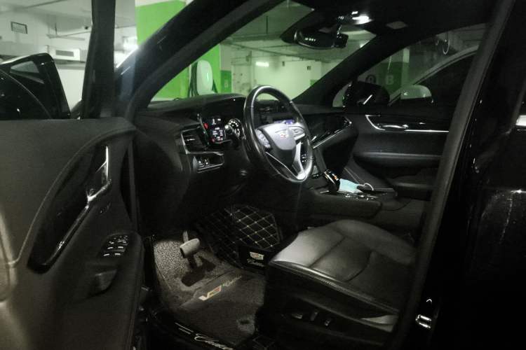 Used Cadillac XT6 2021 2.0T 7-Seater Four-Wheel Drive Luxury Version
