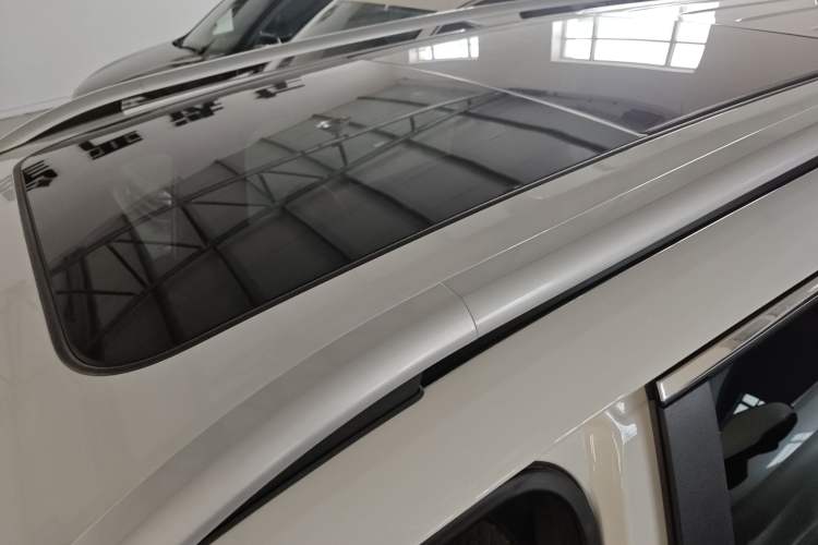 Used Geely Auto Haoyue L 2025 2.0T DCT Luxury Edition