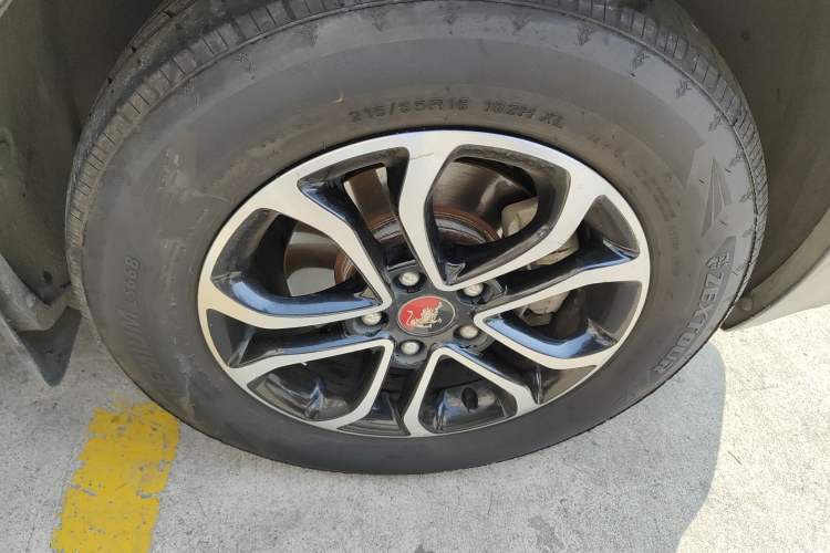 Used FORTHING Joyear X3 2016 1.5L Comfort Model Right Front Wheel Hub