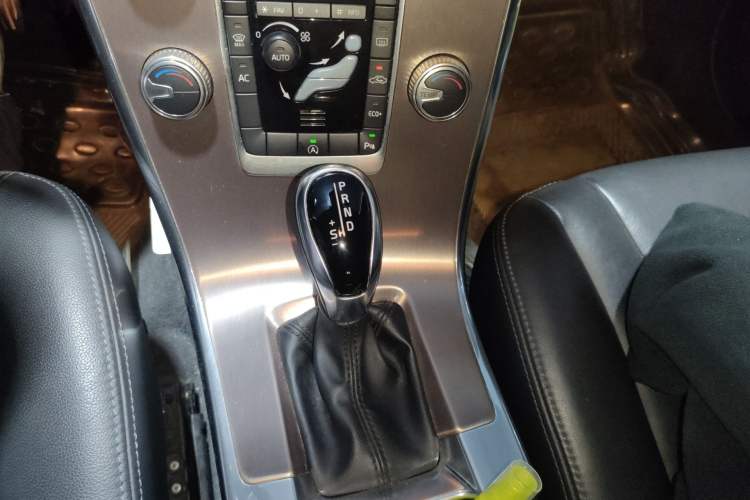 Used Volvo XC60 2017 T5 Smart Upgrade Edition