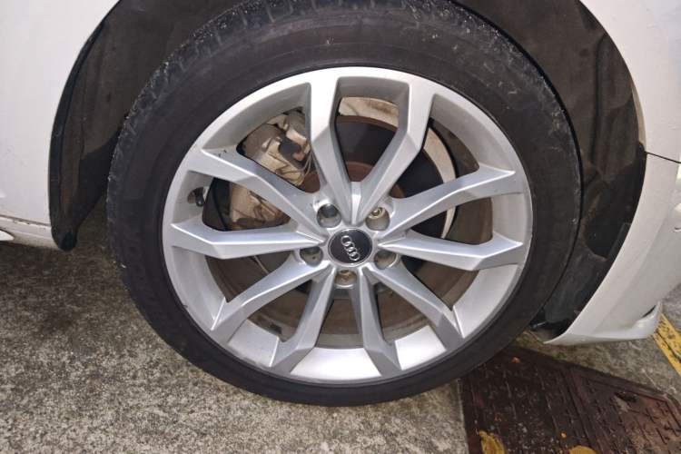 Used Audi A4L 2019 40 TFSI Fashion Edition China VI Emission Standard