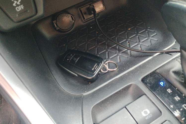 Used Toyota Wildlander 2022 2.0L CVT Two-Wheel Drive Luxury PLUS Edition
