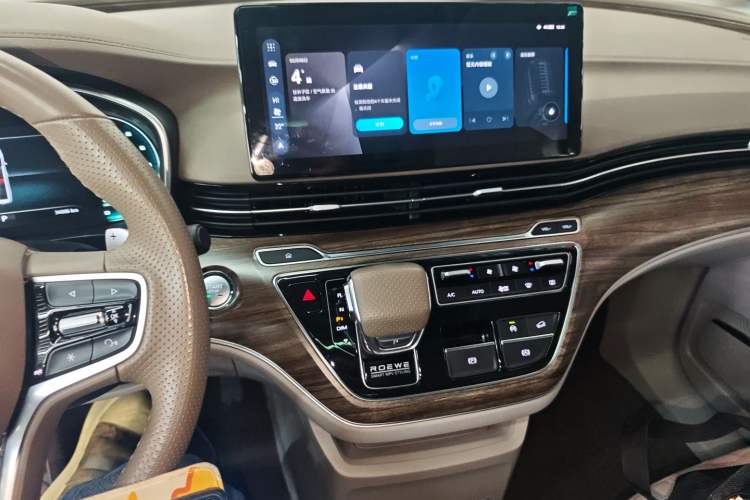 Used Roewe iMAX8 2023 400TGI Comfort Edition
