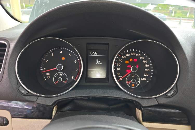 Used Volkswagen Golf 2011 1.4 TSI Manual Comfort Edition Instrument Cluster