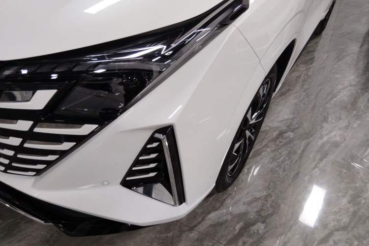 Used CHANGAN UNI-Z New Energy 2024 Blue Whale Smart Electric iDD 125km Excellence Model Left Front Headlight