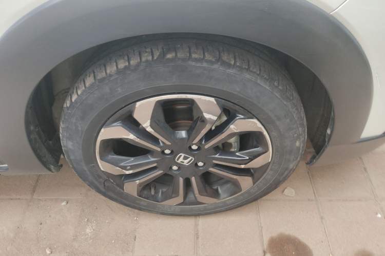 Used Honda LIFE 2021 1.5L CVT CRO-S Fun Edition Right Front Wheel Hub