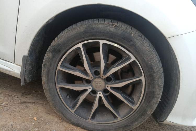 Used BYD Song MAX 2018 1.5T Automatic Smart Connect Elite Model with 6 Seats