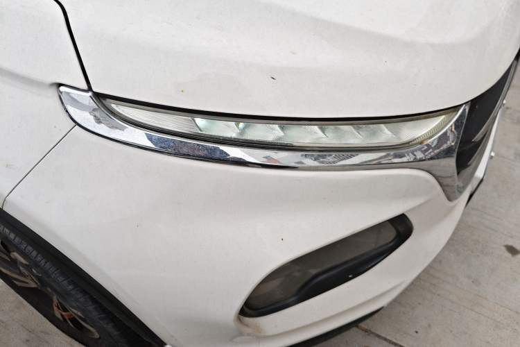 Used Baojun 510 2017 1.5L Automatic Luxury Model Right Front Headlight