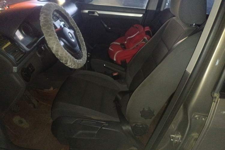 Used Volkswagen Touran 2013 1.4T Manual Fashion Edition 5 Seats Left Front Seat