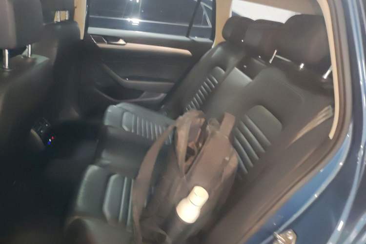 Used Volkswagen Variant 2018 380TSI Two-Wheel Drive Comfort Edition