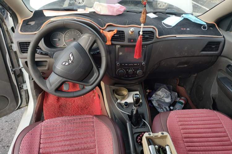 Used Wuling Hongguang 2015 1.2L S Base Model China V Standard