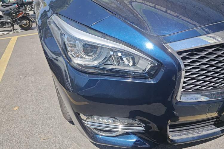 Used Infiniti Q70 2015 Q70L 2.5L Elite Edition Right Front Headlight