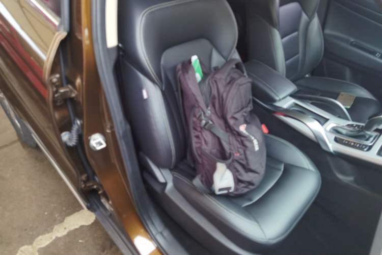 Used Geely Auto Emgrand X7 Sport 2016 1.8TD Automatic Smart Model Right Front Seat