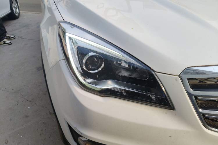 Used CHANGAN CS35 2017 1.6L Manual Luxury Model Right Front Headlight