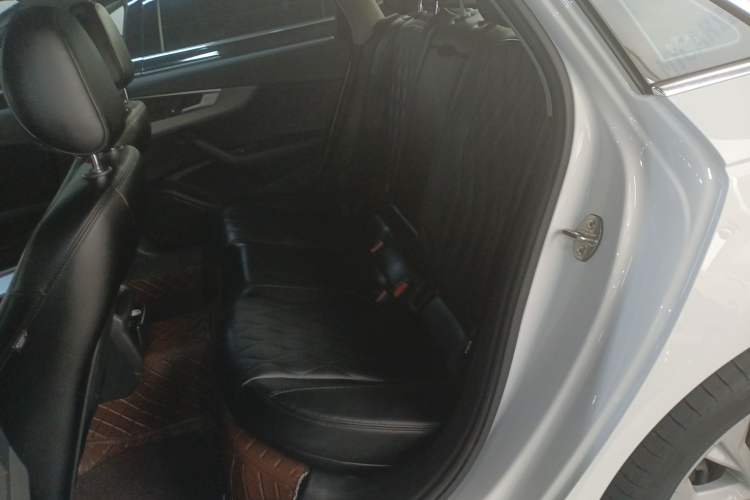 Used Audi A4L 2019 40 TFSI Ambition China VI