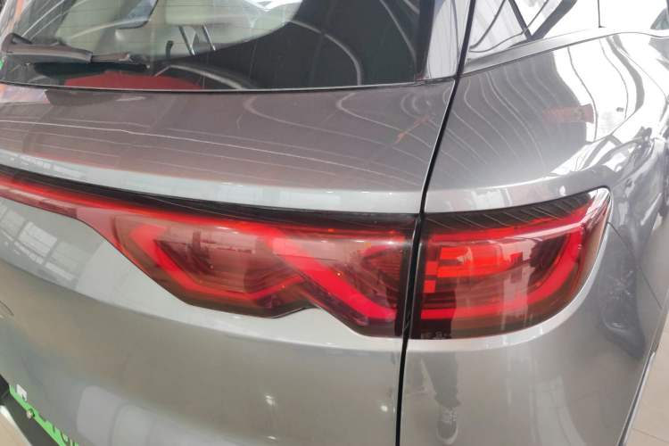 Used BYD Yuan UP 2025 Intelligent Driving Version 401 km Beyond-Range Edition