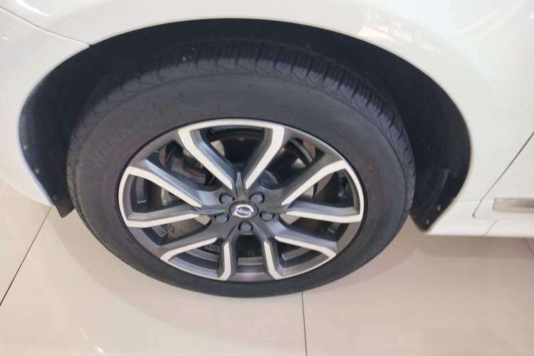 Used Volvo XC60 2017 T5 AWD Smart Upgrade Edition