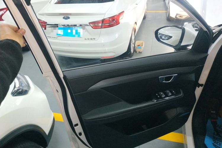 Used Wuling Asta 2022 2.0L DHT Electric-Speed Version