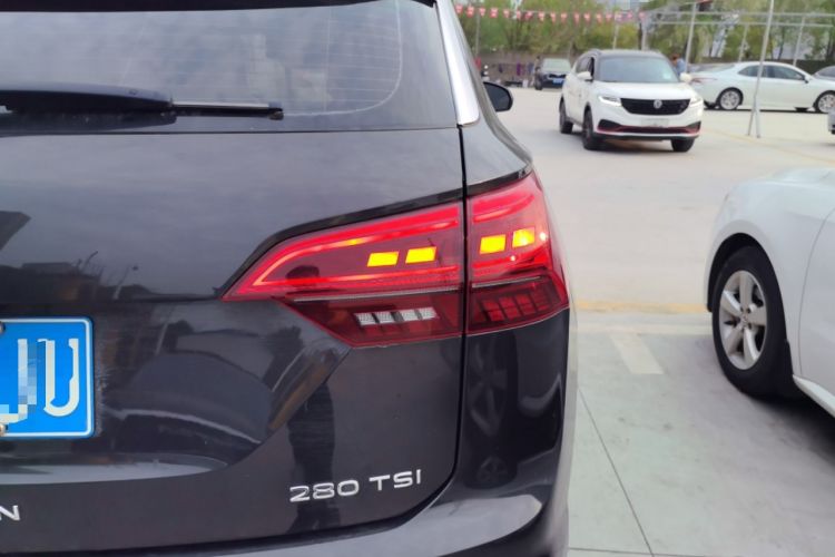 Used Volkswagen Tayron 2021 280TSI Two-Wheel Drive Luxury Smart Connectivity Version Right Rear Taillight