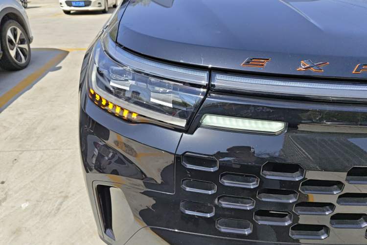 Used Ford Explorer 2024 2.3T EcoBoost Kunlun Peak Edition 7-Seater Right Front Headlight