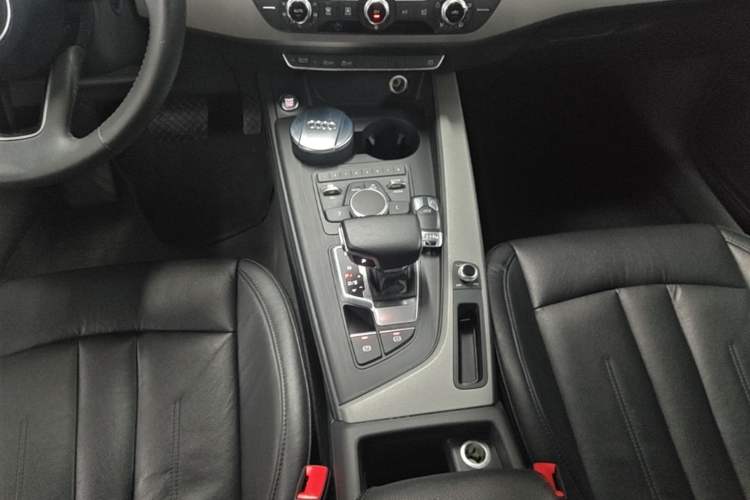 Used Audi A4L 2017 40 TFSI Ambition Edition