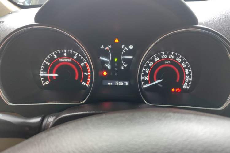 Used Toyota Highlander 2011 2.7L Two-Wheel Drive 5-Seater Sport Edition Instrument Cluster