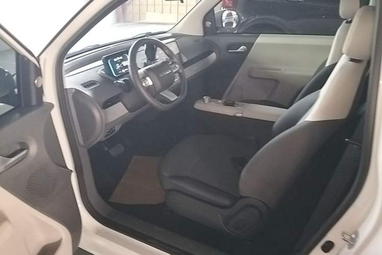 Used CHANGAN NEVO Lumin 2025 205 km Xiangqin Version