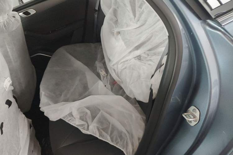 Used Geely Galaxy Stellar 6 2026 Model 125km Free-Style Edition Left Rear Seat