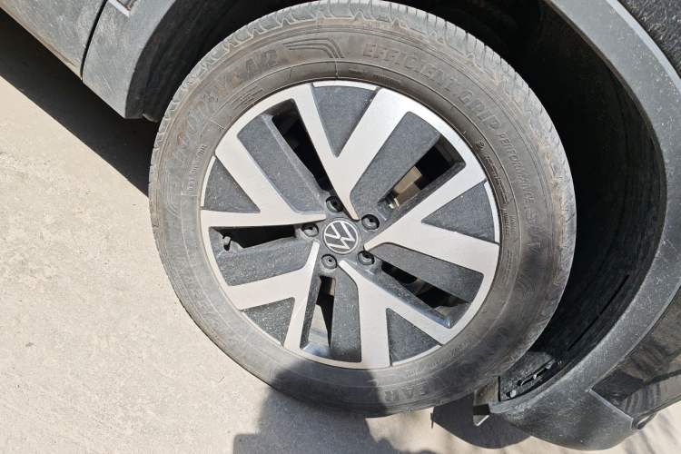 Used Volkswagen Tayron 2024 300TSI Two-Wheel-Drive Luxury Plus Advanced Version