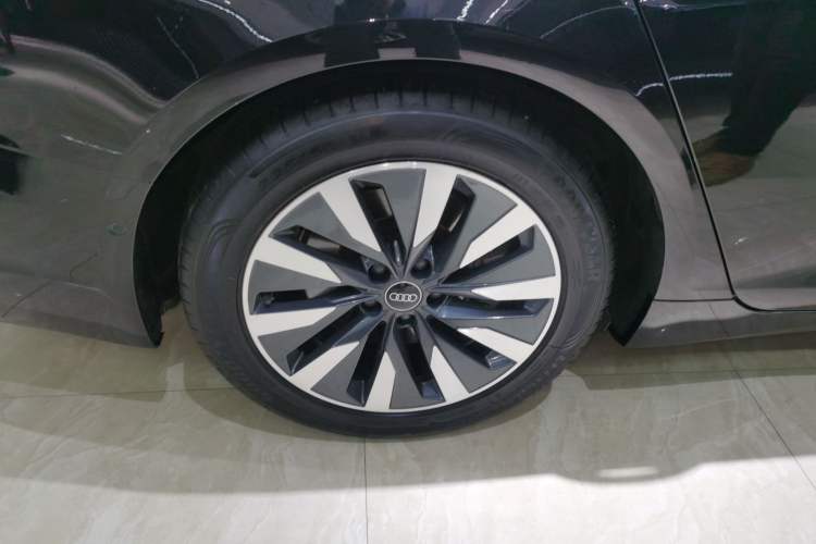 Used Audi A6L 2023 45 TFSI Prestige Elegant Edition
