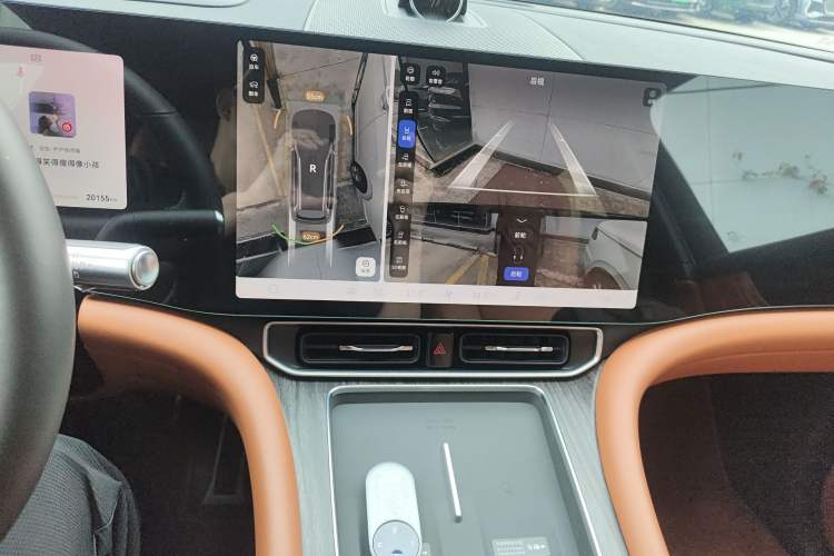 Used Hima AITO M9 2025 Extended-Range Max Version 52 kWh 6-Seater Edition Audio And AC Panel