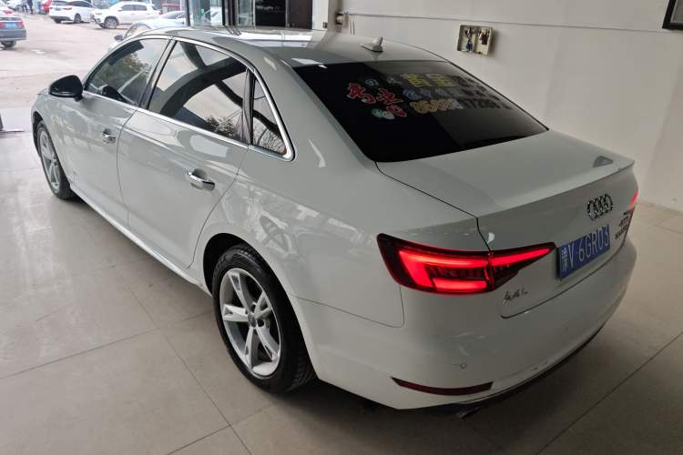 Used Audi A4L 2018 30th Anniversary Edition 30 TFSI Ambition Model