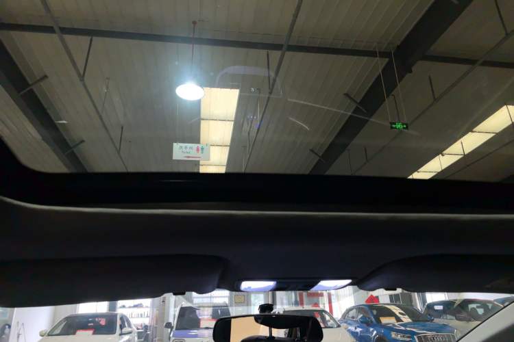 Used Honda Jade 2017 1.8L automatic Comfort version 5 seats
